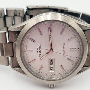 Seiko Titanium 50M Silver Tone Mens Watch